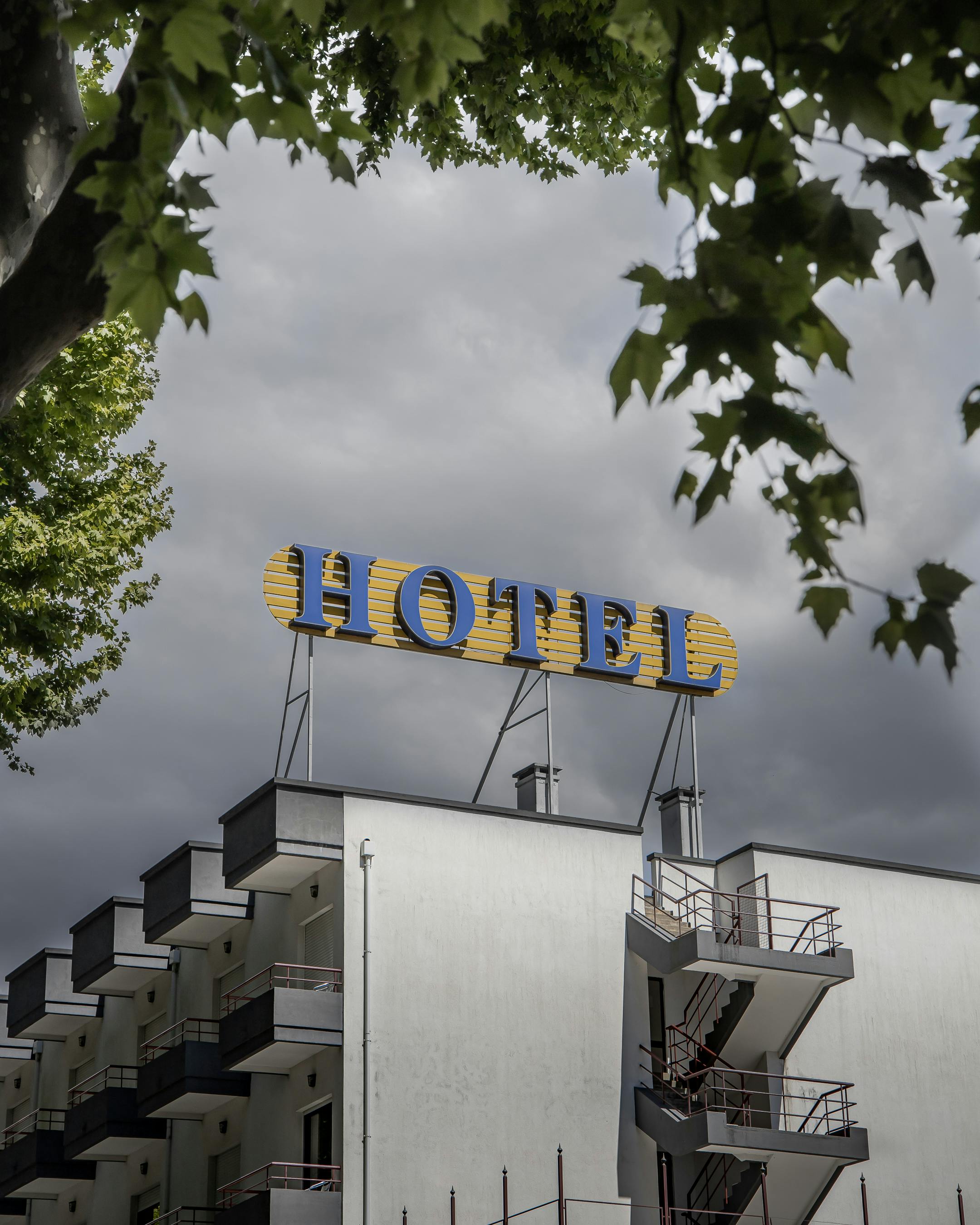Fachada del hotel